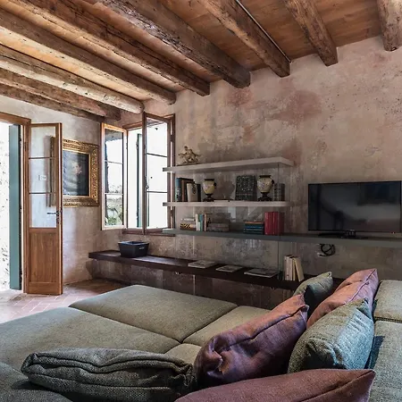 La Canonica Holiday home *